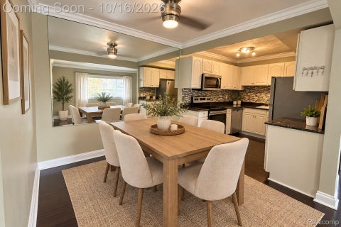 Tiny photo for 2309 Walton Boulevard #38, Rochester Hills City, MI 48309 (MLS # 20261083201)
