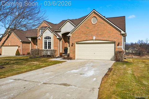 6140 Warwick Drive 49 Commerce Charter Township MI 48382