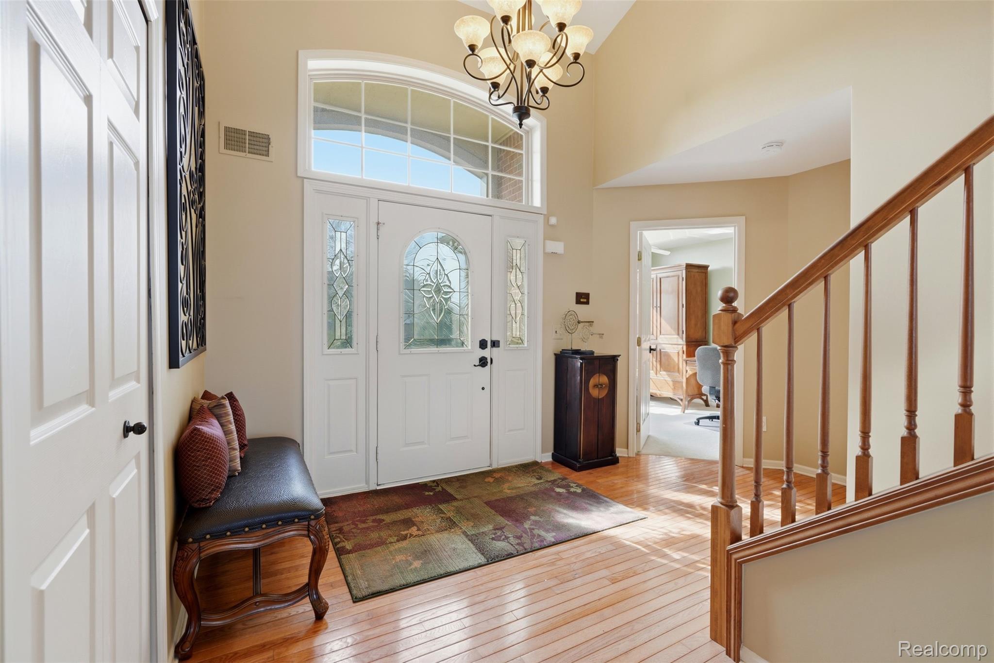 6140 Warwick Drive 6