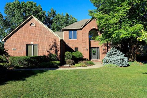 4703 Sawgrass Drive W Pittsfield Charter Township MI 48108