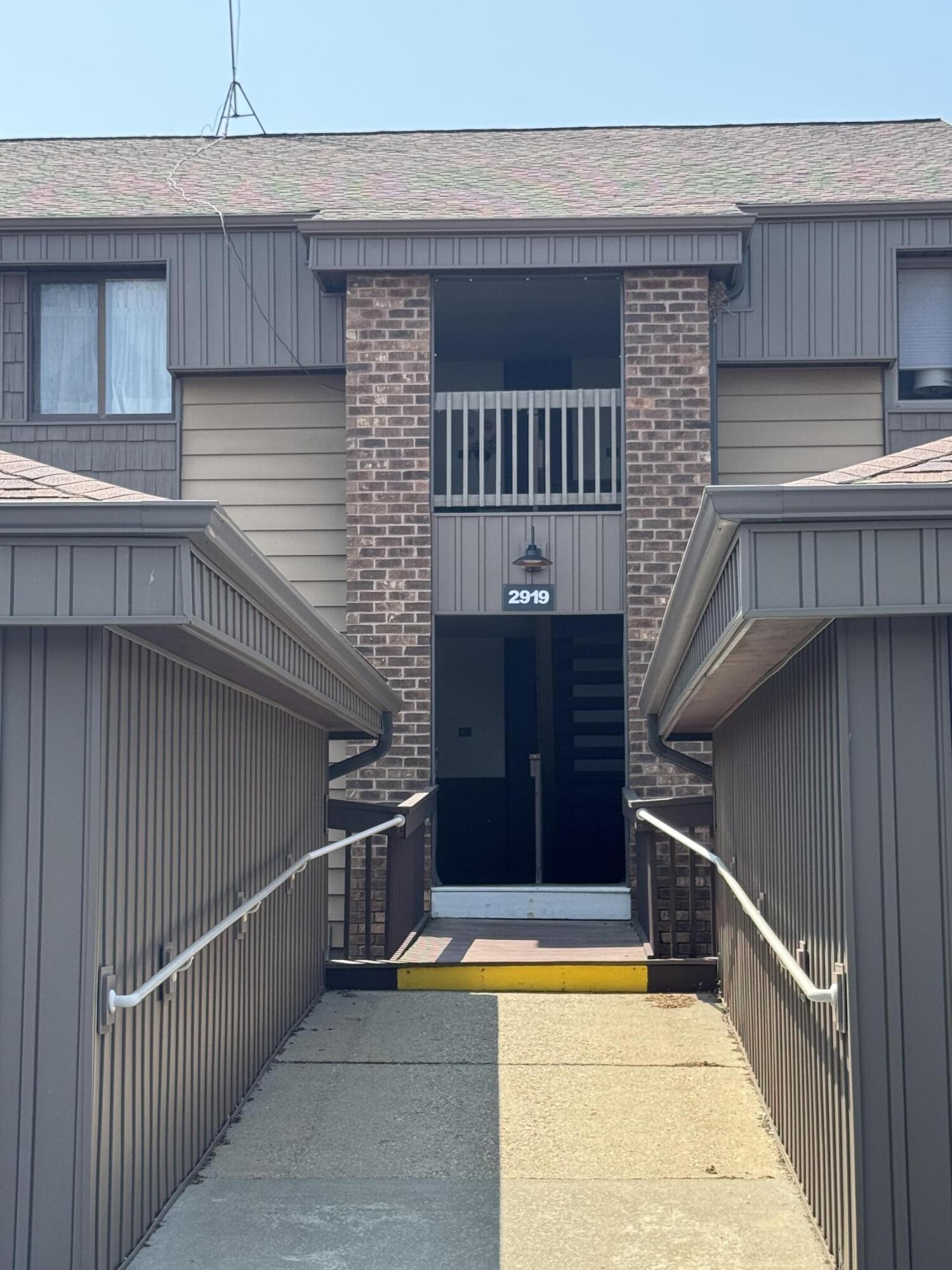 2919 Byron Center Avenue SW F