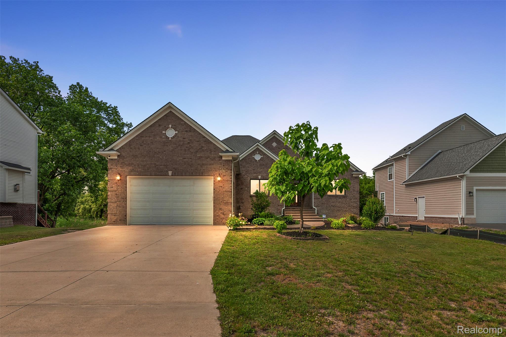 1820 Crimson Ridge Drive