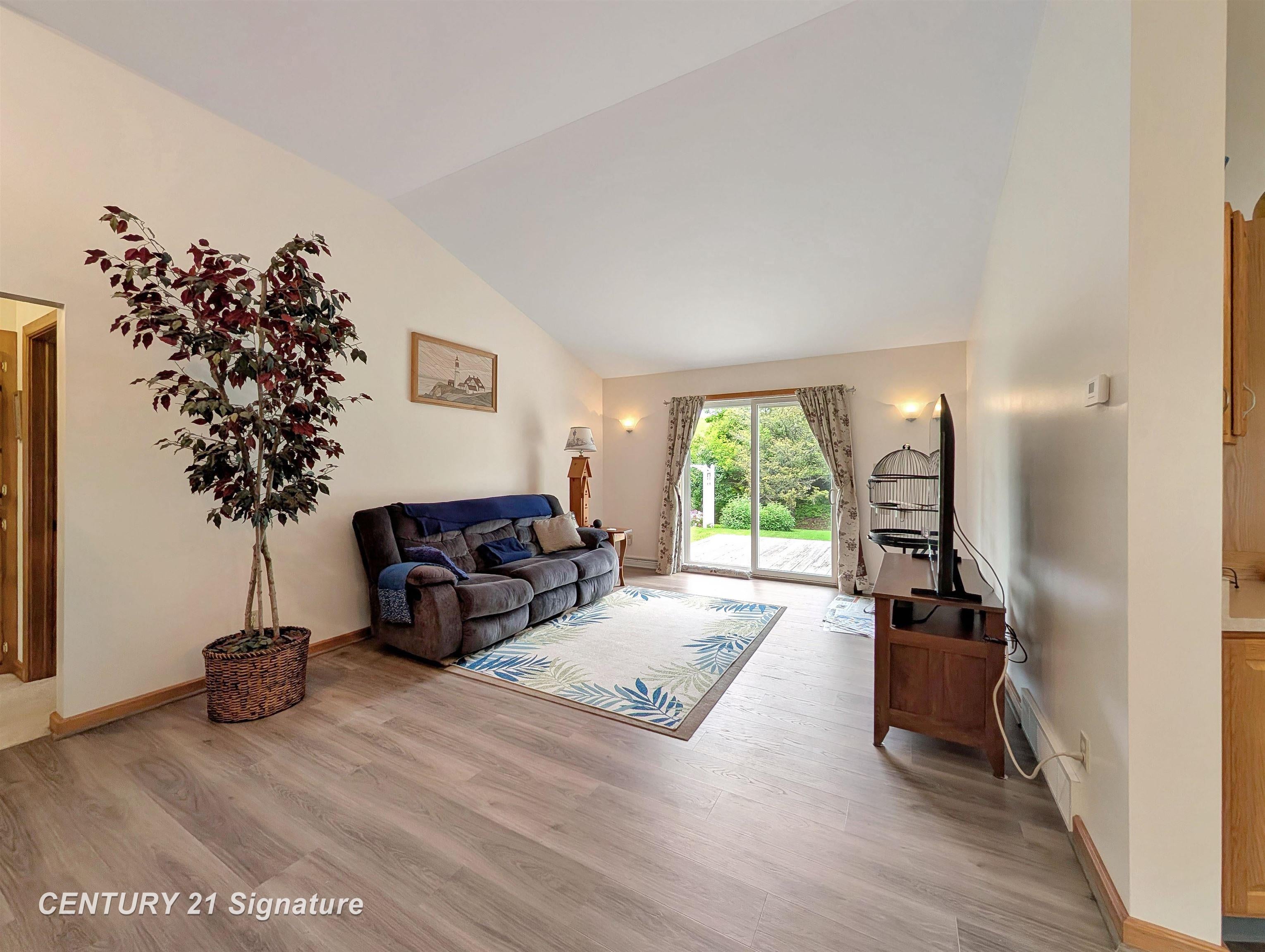 4870 CORALBERRY Road