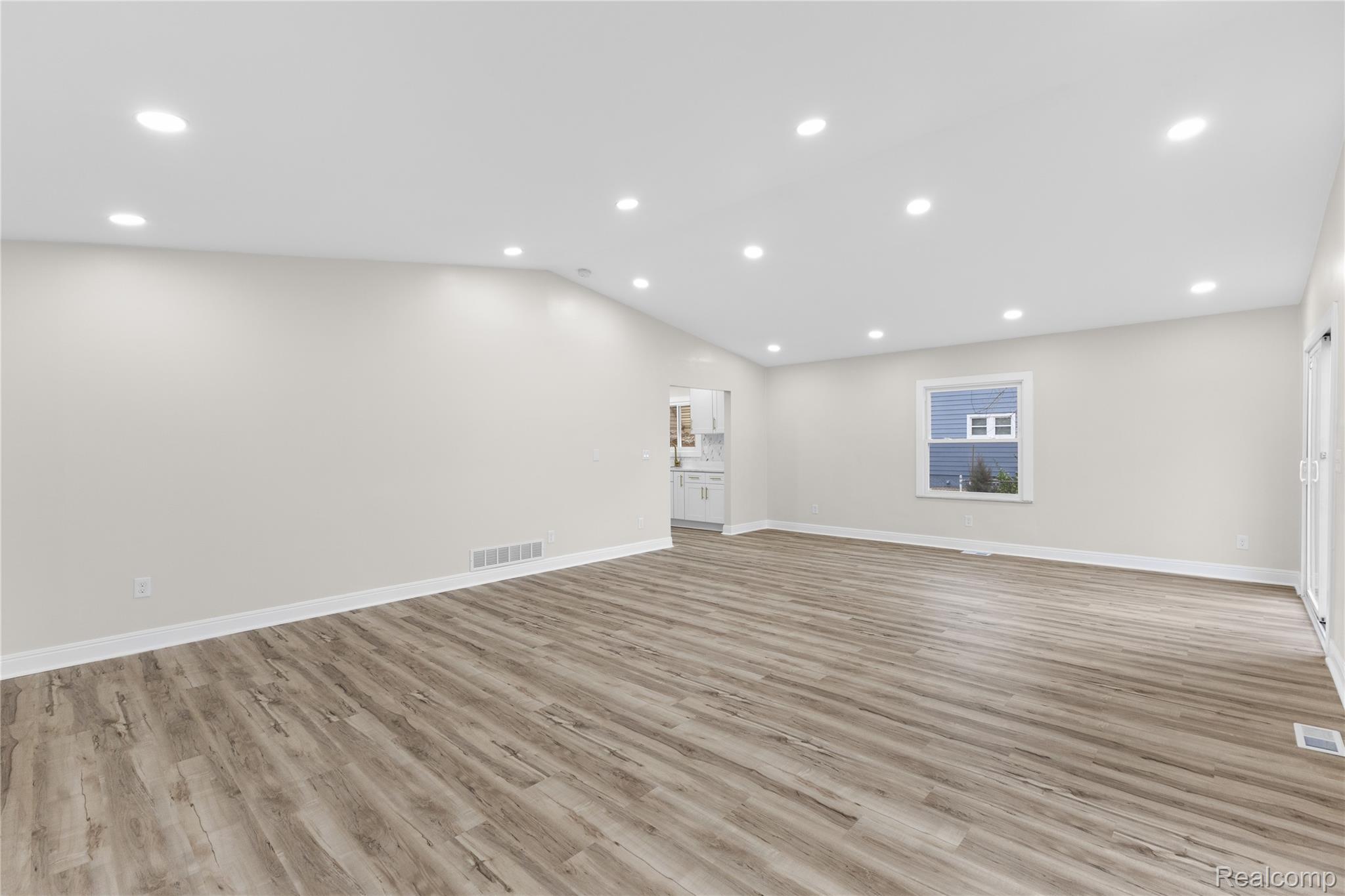 3832 Grindley Park Street