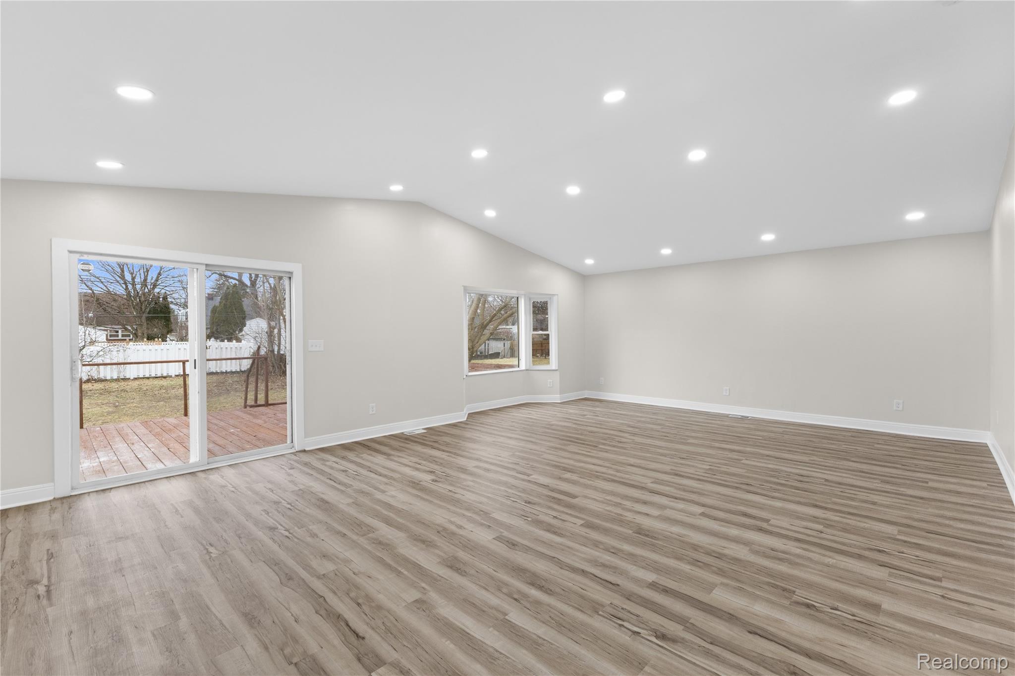 3832 Grindley Park Street