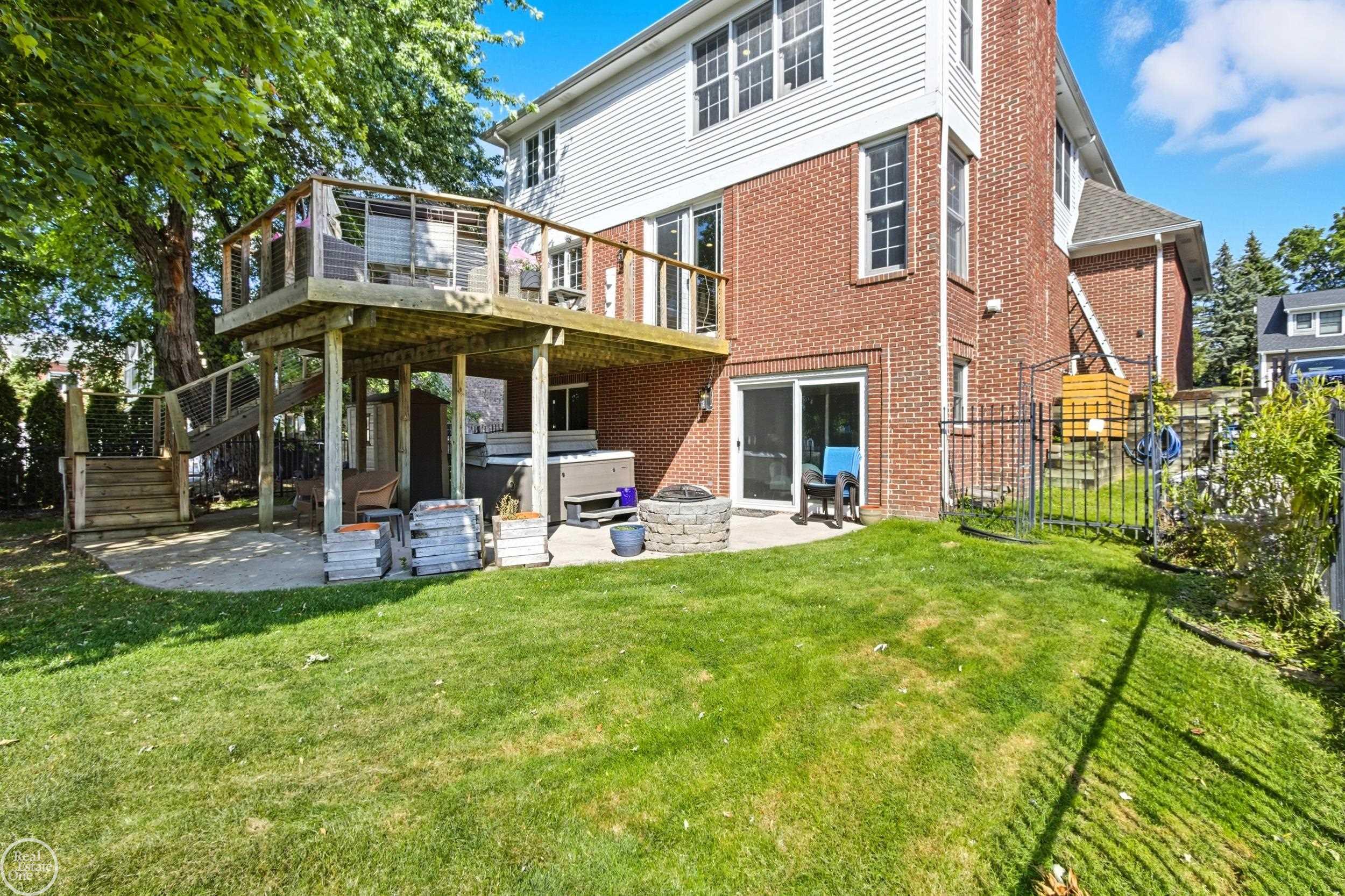 339 N Alice Avenue
