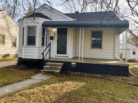 18948 Kenosha Street Harper Woods City MI 48225