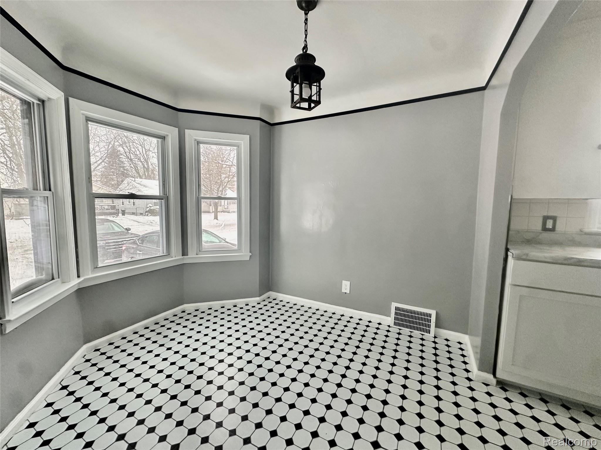 18948 Kenosha Street