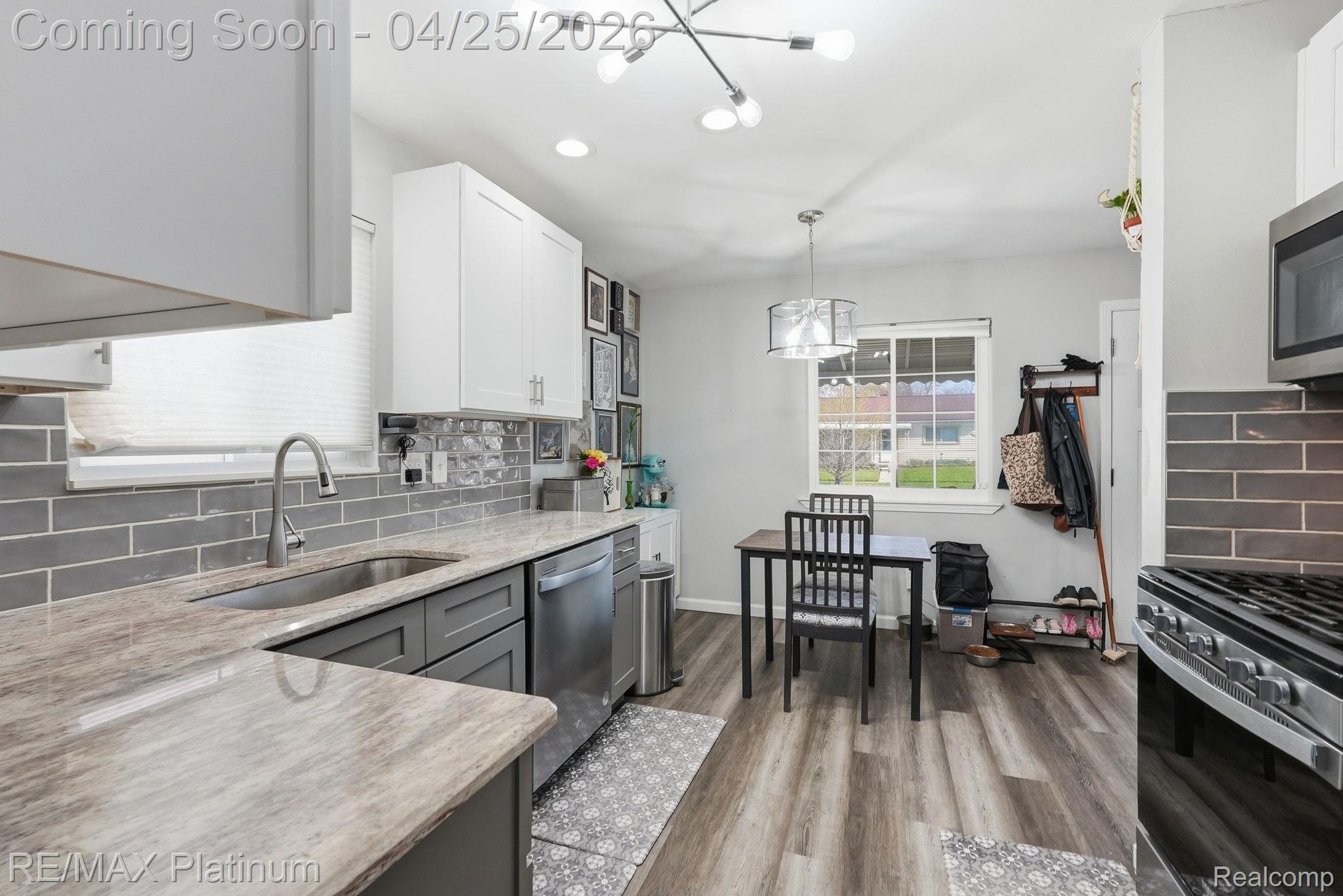 1448 E Webster Street