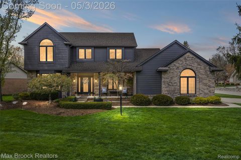 1440 Otter Drive Rochester Hills City MI 48306