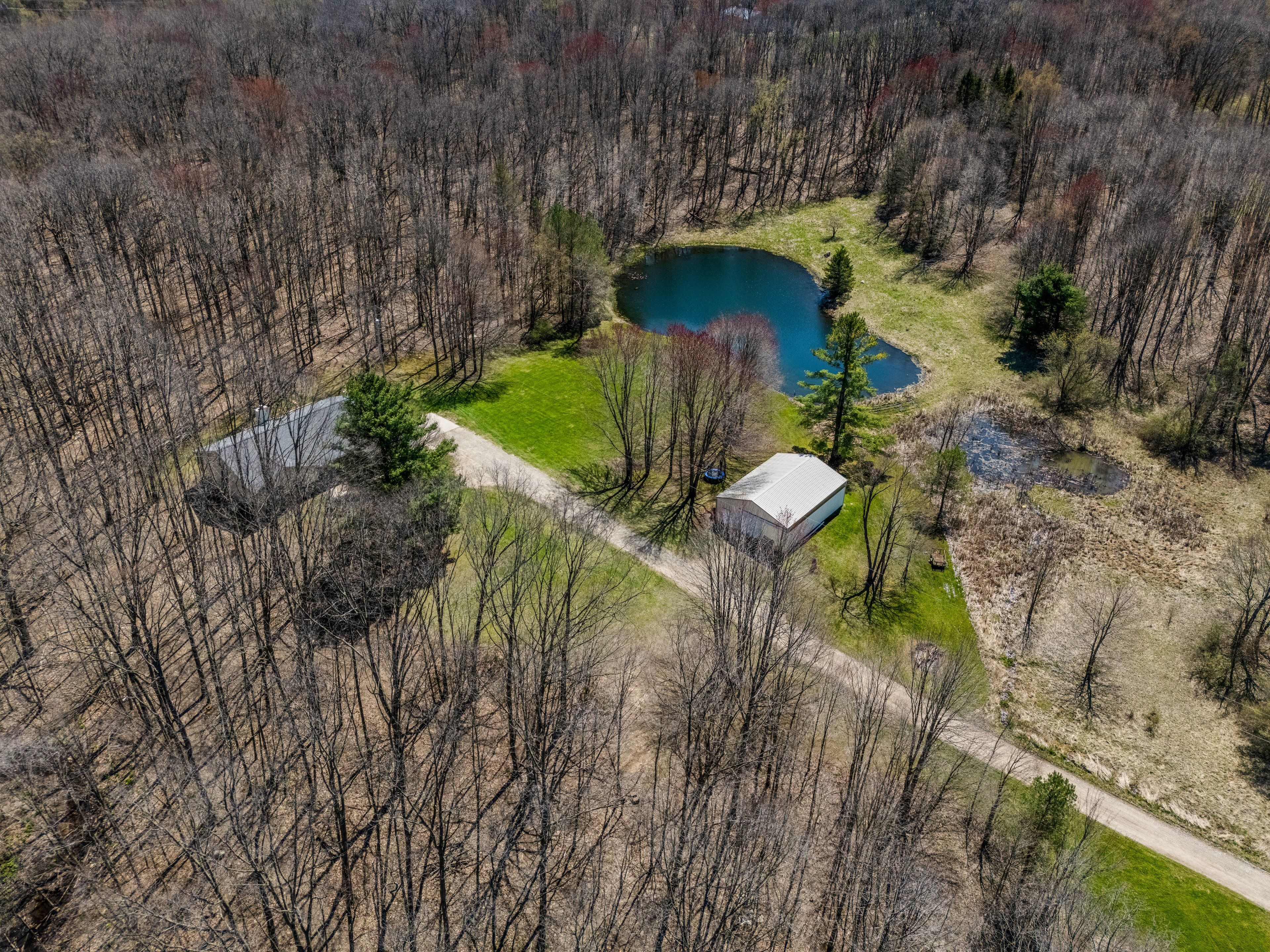 7312 LINDEN Road