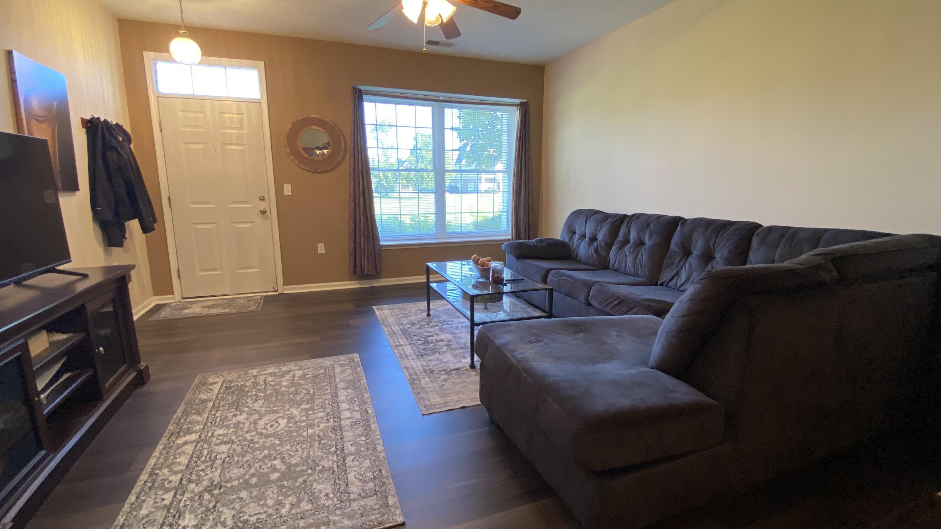 3261 Kneeland Circle