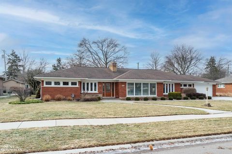 Tiny photo for 991 S Renaud Road, Grosse Pointe Woods City, MI 48236 (MLS # 58050197584)