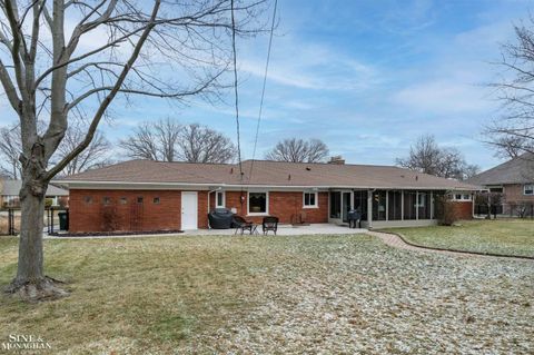 Tiny photo for 991 S Renaud Road, Grosse Pointe Woods City, MI 48236 (MLS # 58050197584)