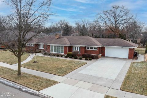 Tiny photo for 991 S Renaud Road, Grosse Pointe Woods City, MI 48236 (MLS # 58050197584)