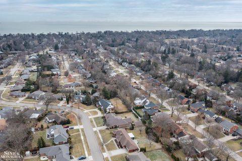 Tiny photo for 991 S Renaud Road, Grosse Pointe Woods City, MI 48236 (MLS # 58050197584)