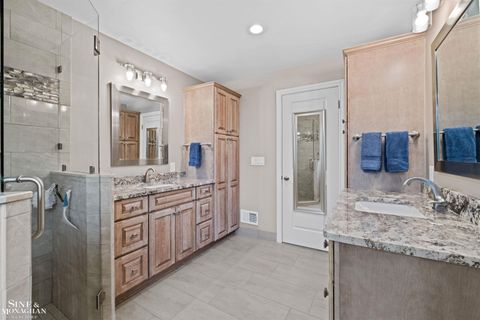 Tiny photo for 991 S Renaud Road, Grosse Pointe Woods City, MI 48236 (MLS # 58050197584)