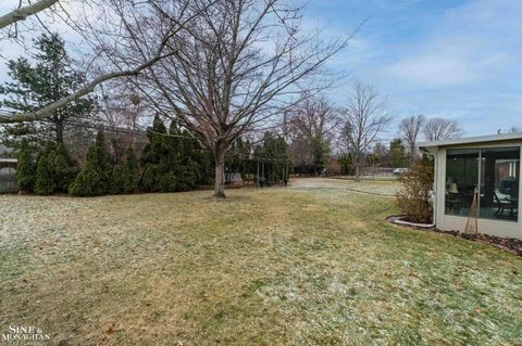 Tiny photo for 991 S Renaud Road, Grosse Pointe Woods City, MI 48236 (MLS # 58050197584)
