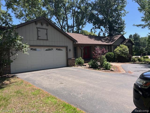 5463 Greenfield Road