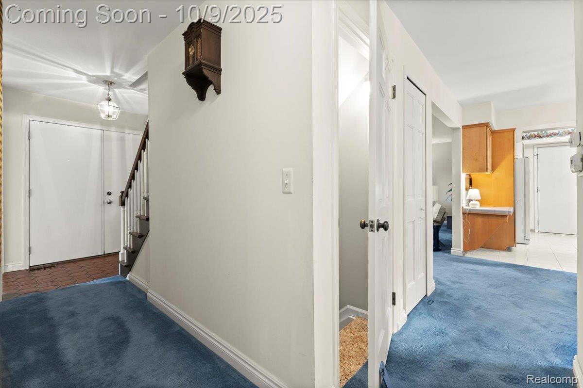 Springfield Charter Township, Michigan 48350, United States, 4 Bedrooms Bedrooms, ,3 BathroomsBathrooms,Residential,Coming Soon,223611