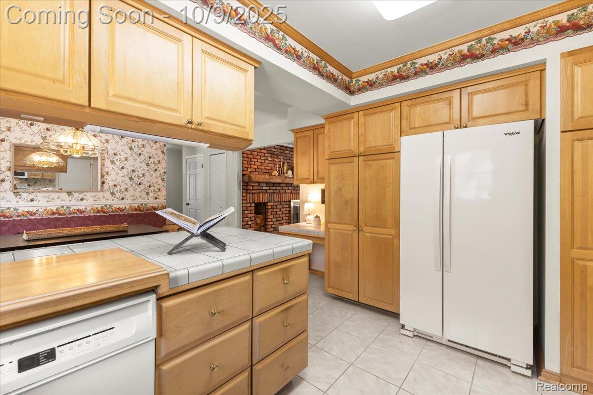 Springfield Charter Township, Michigan 48350, United States, 4 Bedrooms Bedrooms, ,3 BathroomsBathrooms,Residential,Coming Soon,223611