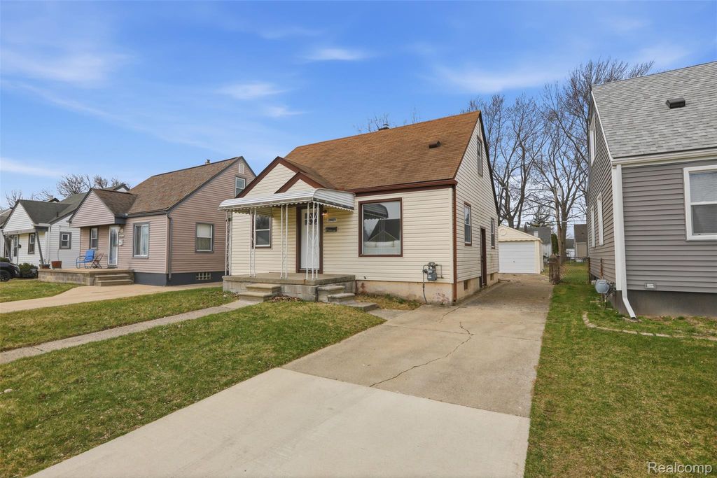 Photo of 29871 Quinkert Street, Roseville City, MI 48066 (MLS # 20261027766)