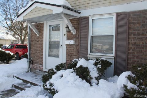 6 Beechwoode Lane Pontiac City MI 48340