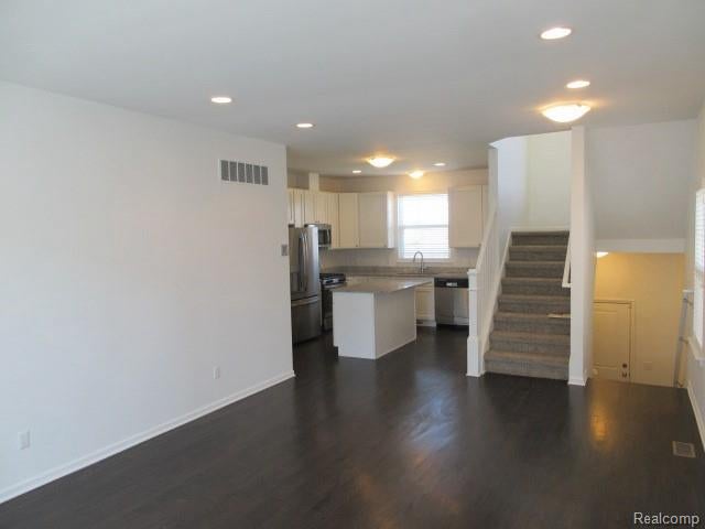 3143 Chambers W