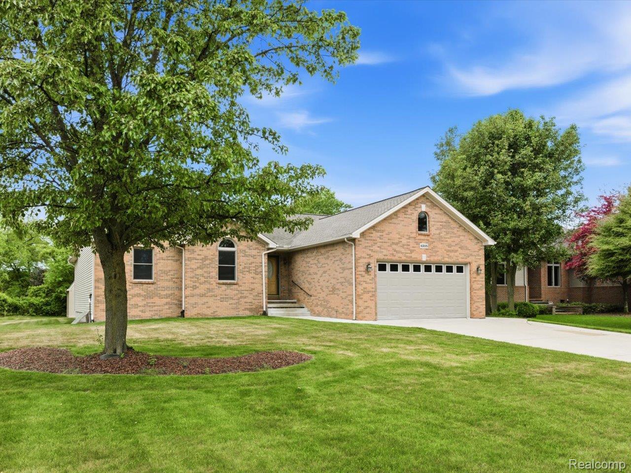 4305 Juniper Lane