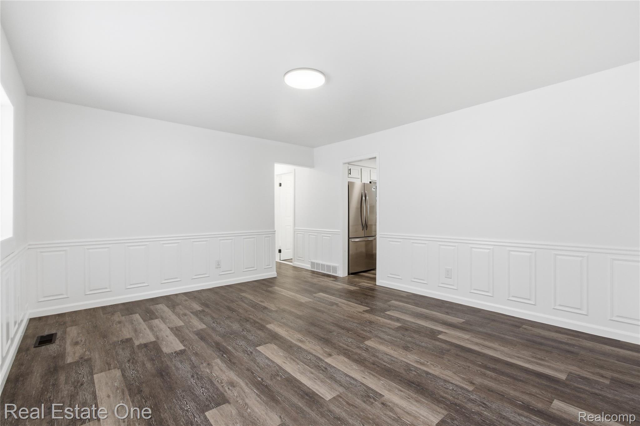 9223 Roosevelt Street