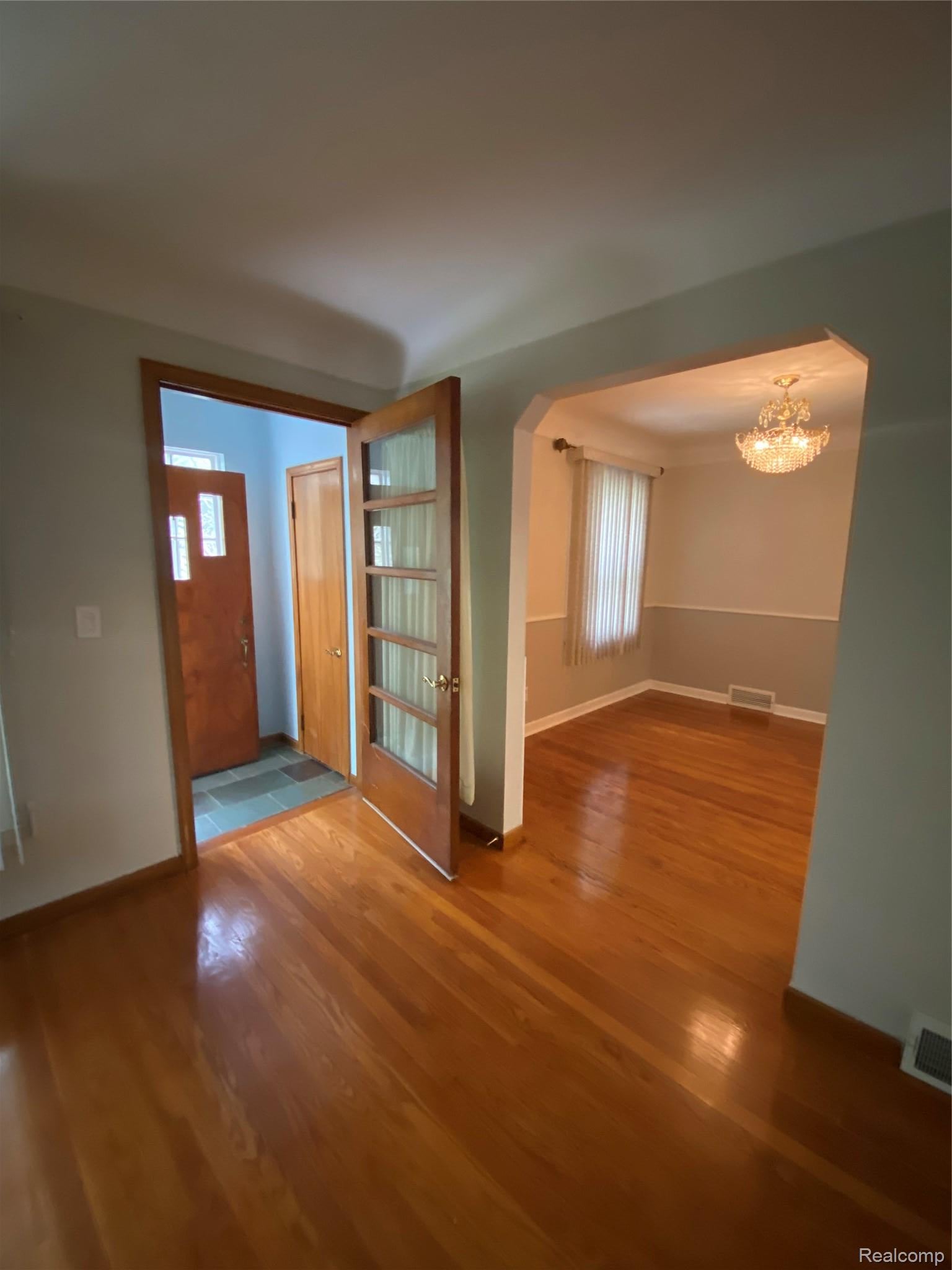 21114 Huntington Avenue