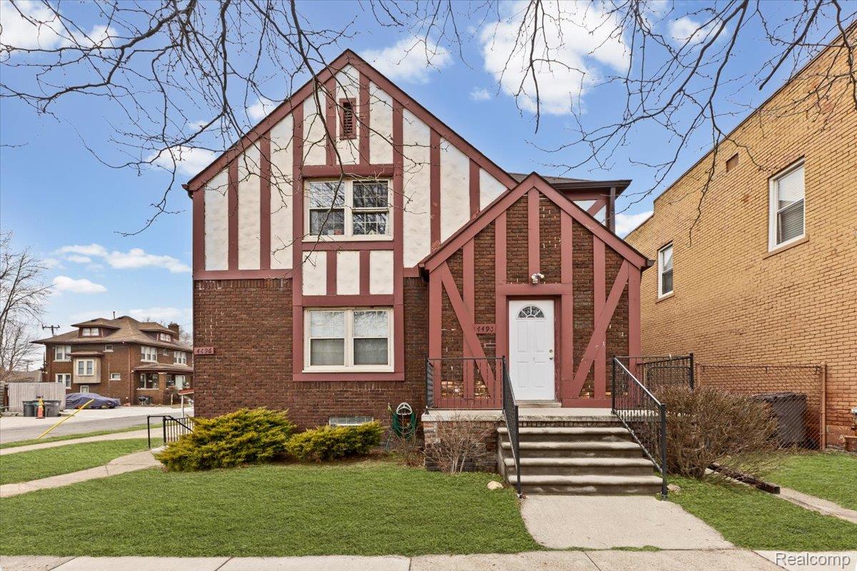 4494 W Jefferson Avenue