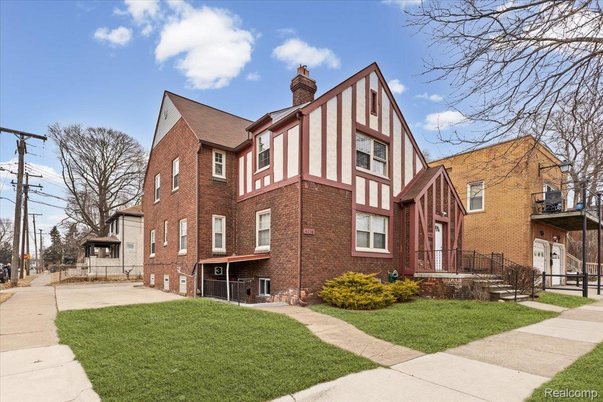 4494 W Jefferson Avenue