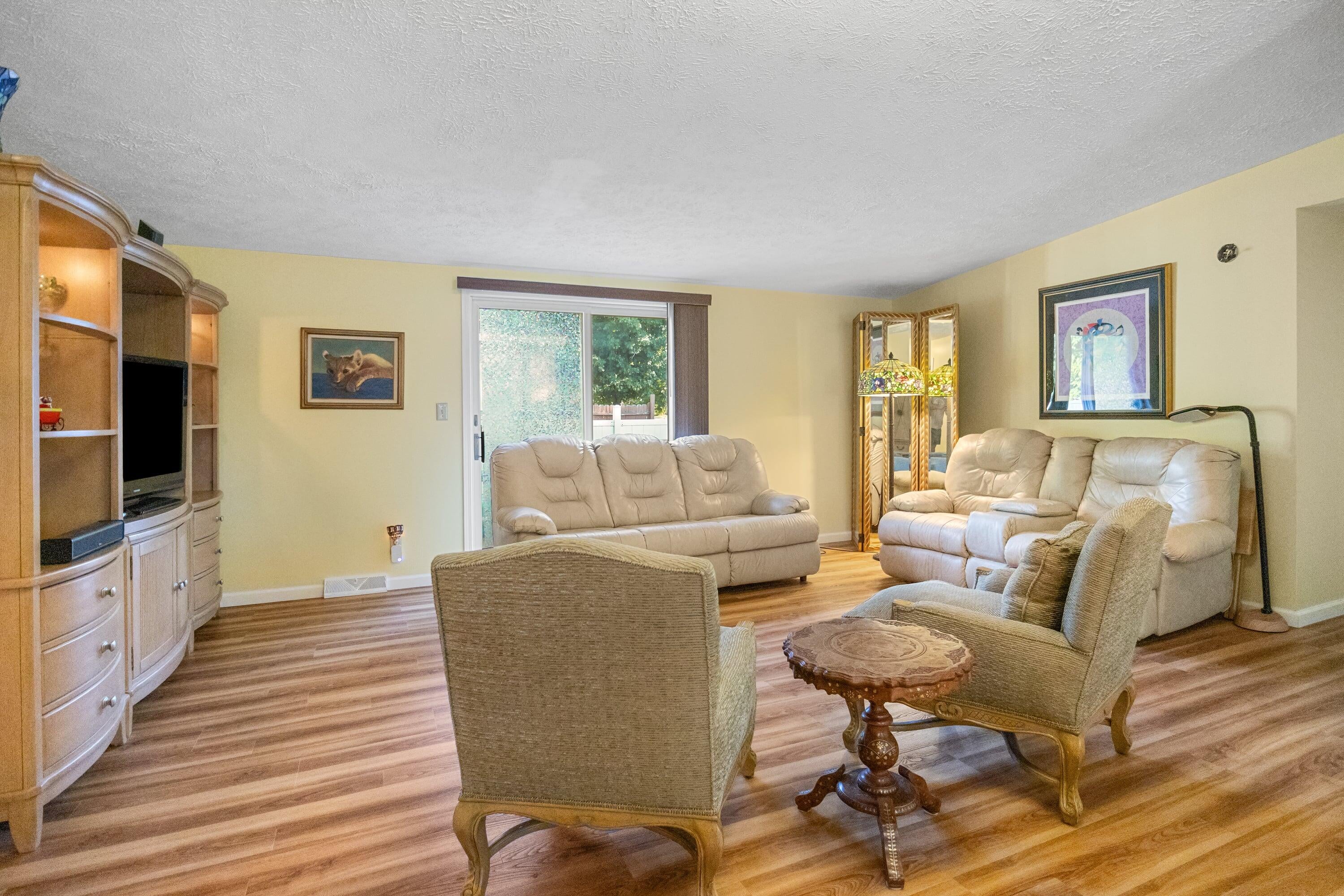 405 E Elm Street