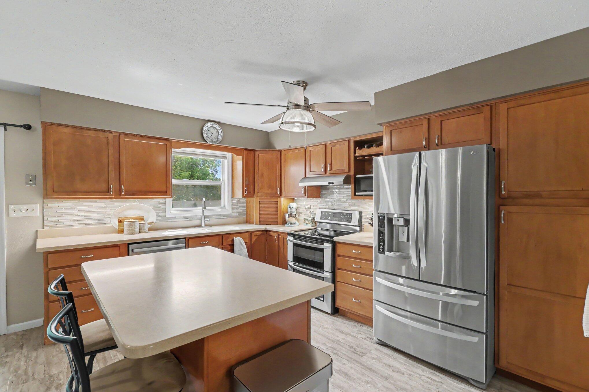 7730 Cottonwood