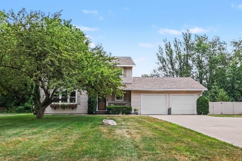 Photo of 7730 Cottonwood, Richland Township, MI 49083 (MLS # 66026038466)