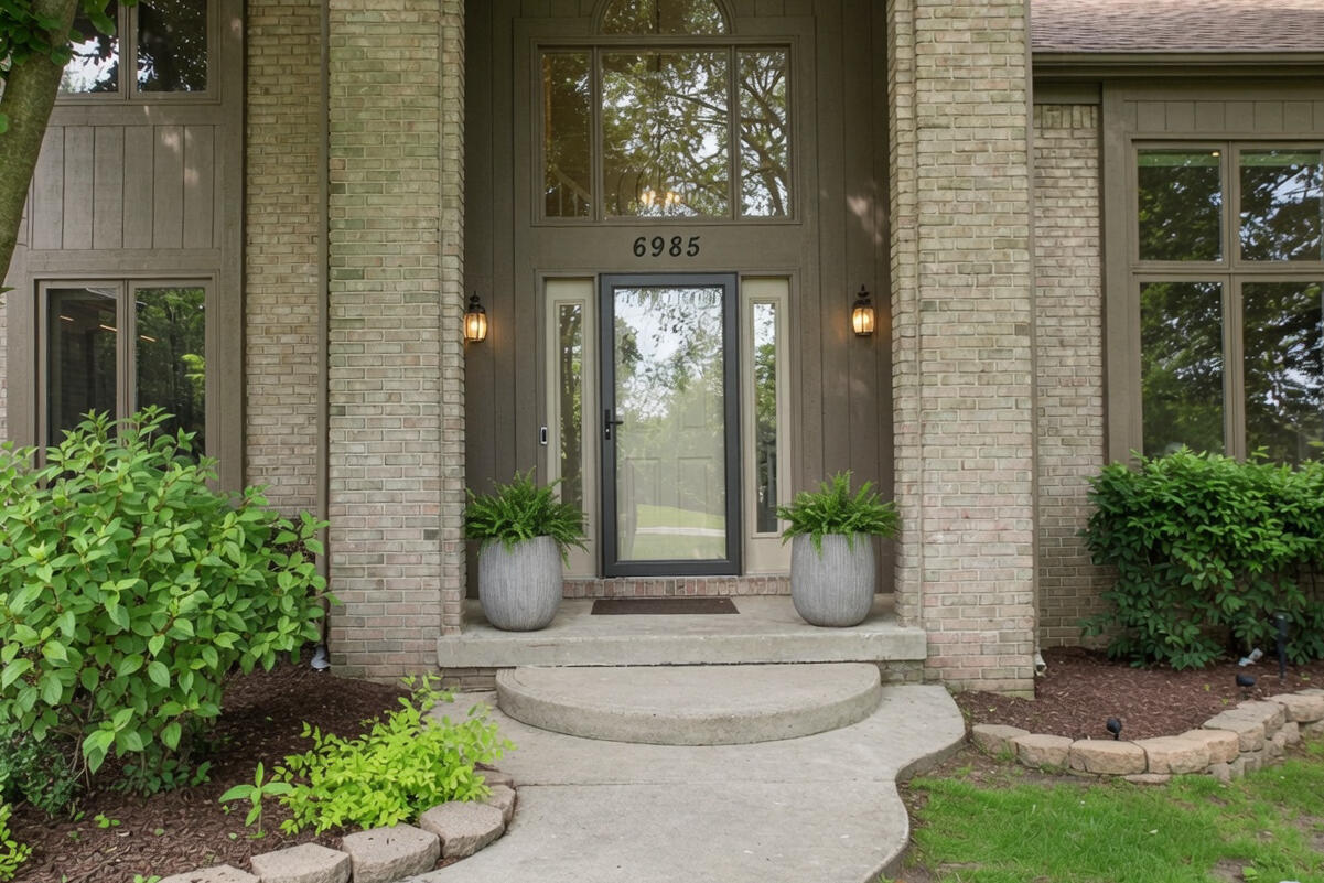 6985 Springcrest Court
