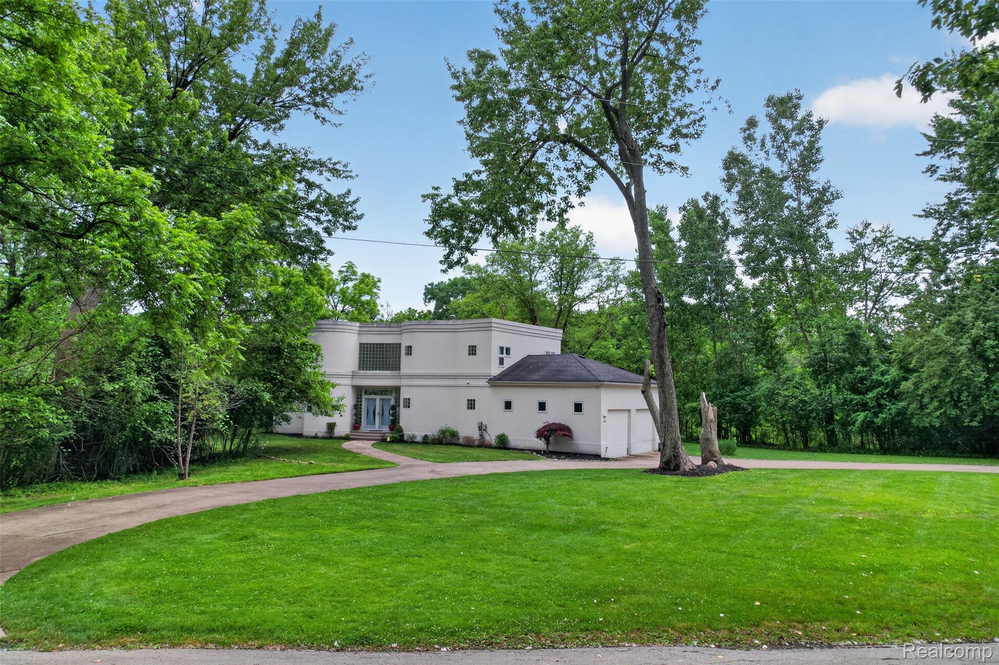 4845 Bryn Mawr Drive