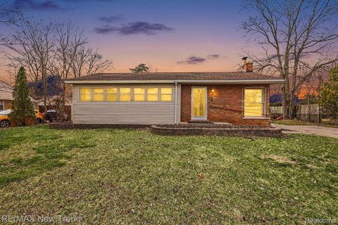 2174 Middlebelt Road West Bloomfield Charter Township MI 48324