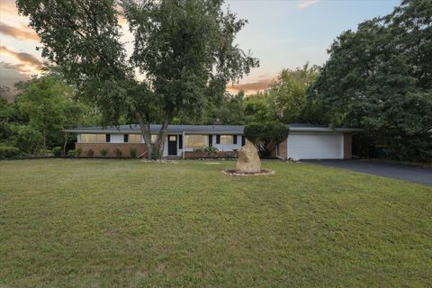 30070 Lochmoor Street Farmington Hills City MI 48334