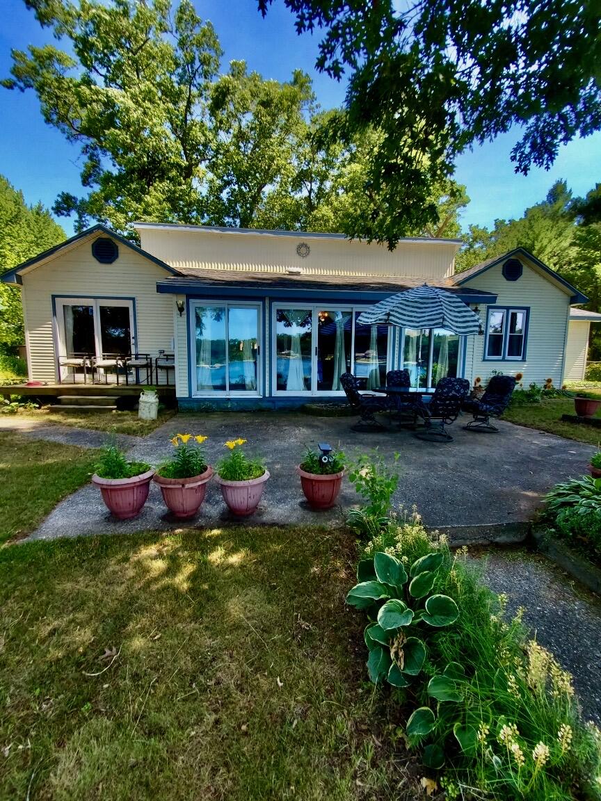 6653 MacDonald Road