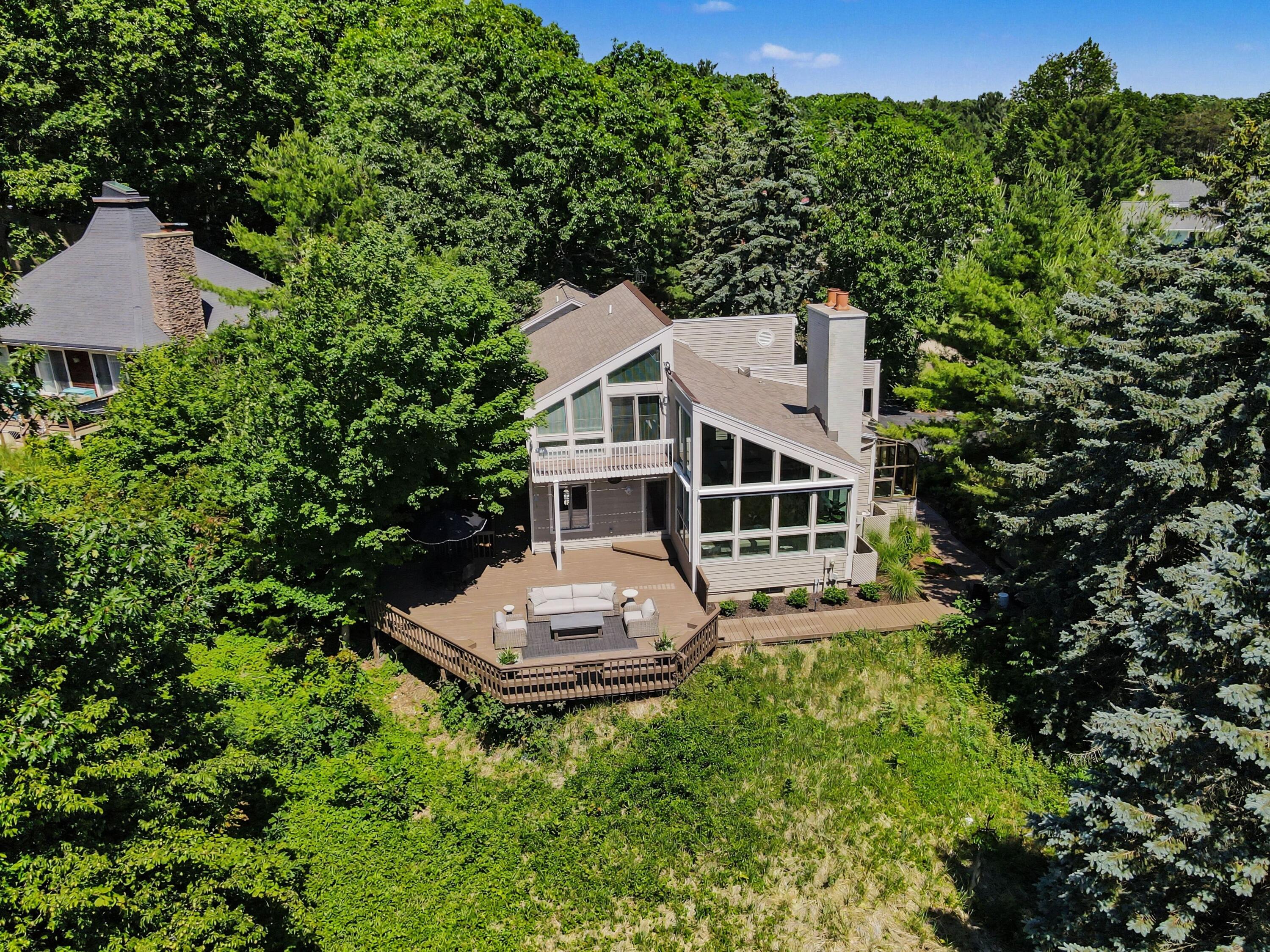 9364 Whispering Sands Drive