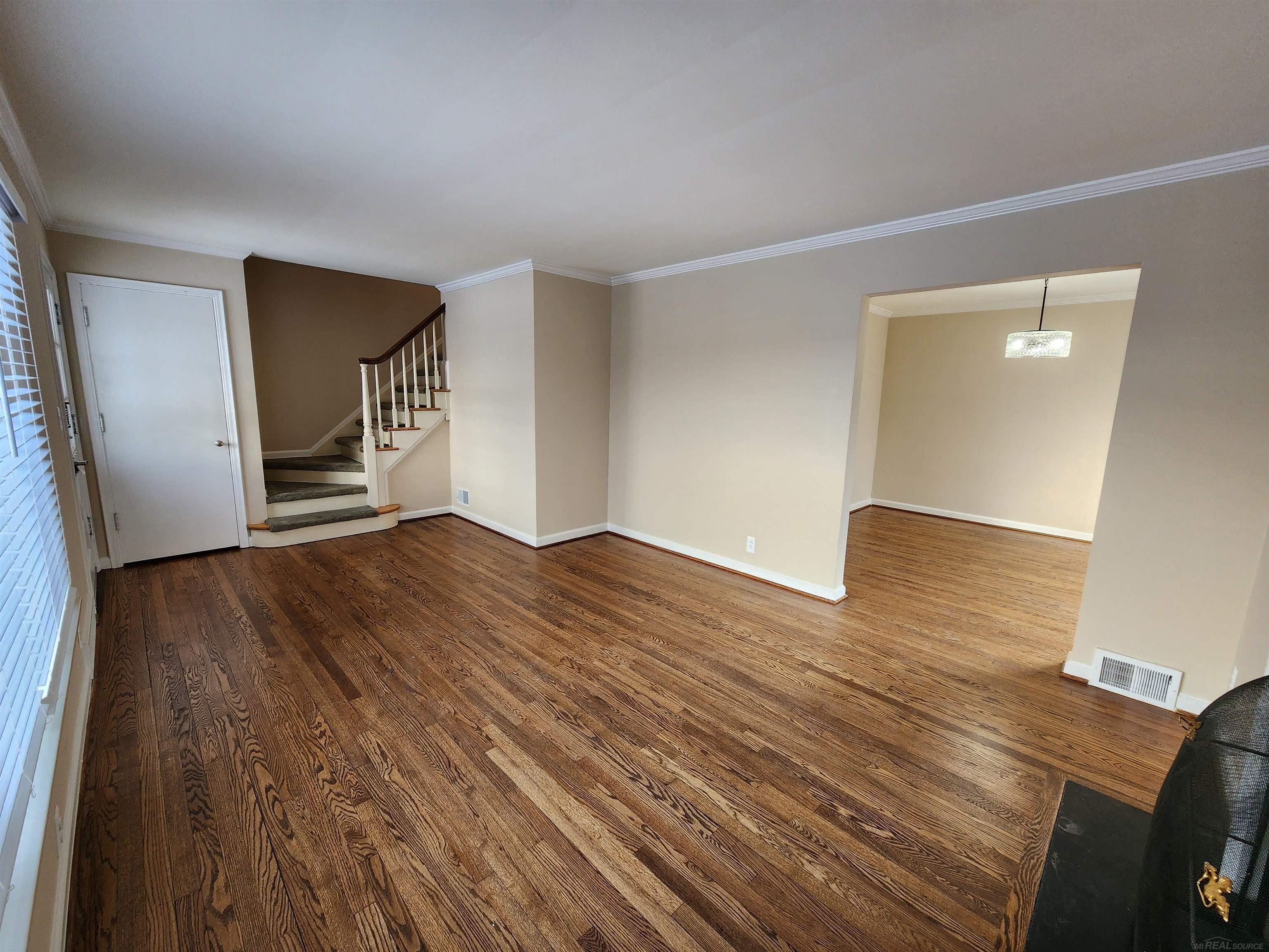 343 Rivard Boulevard