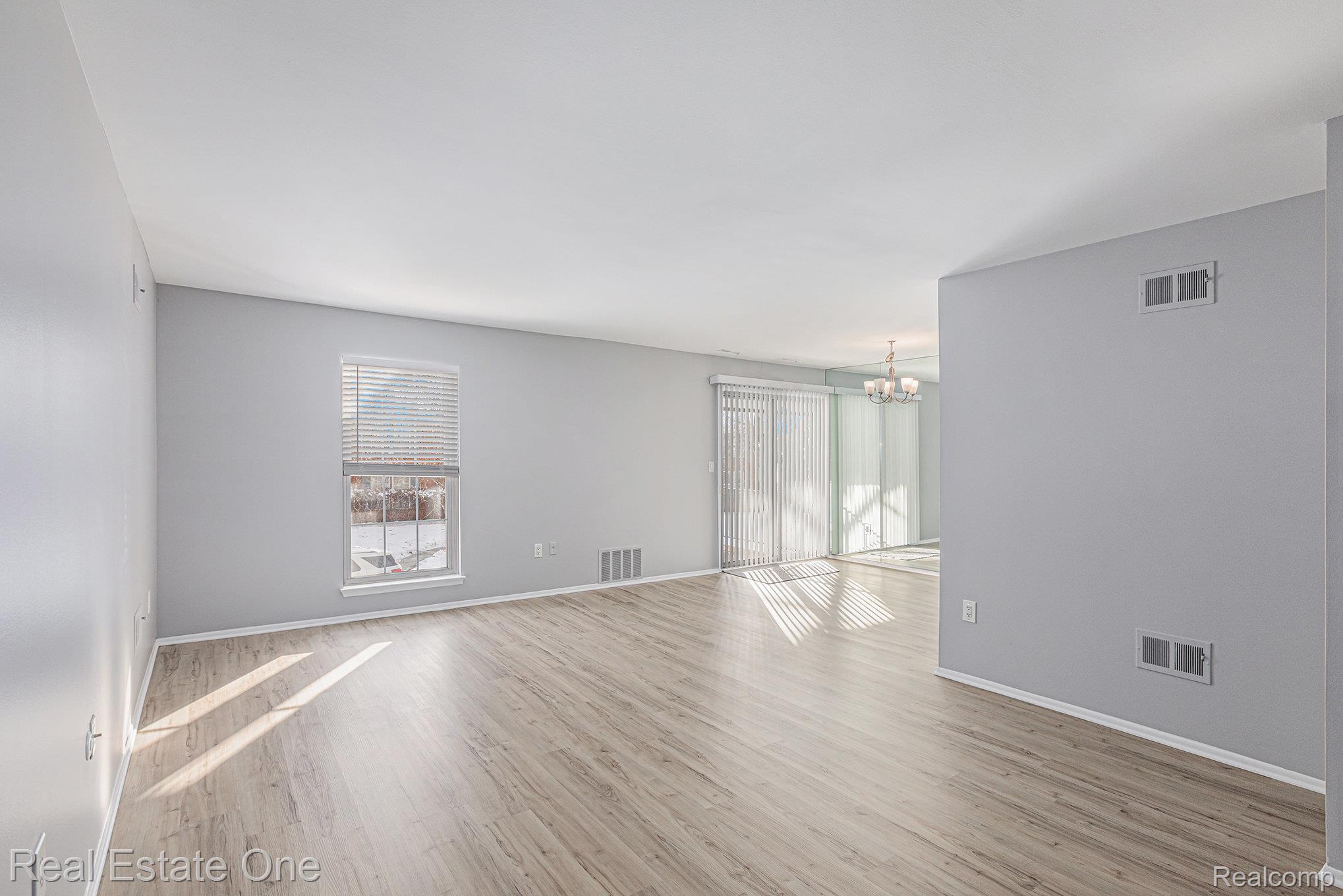 31085 Pheasant Run Street 11