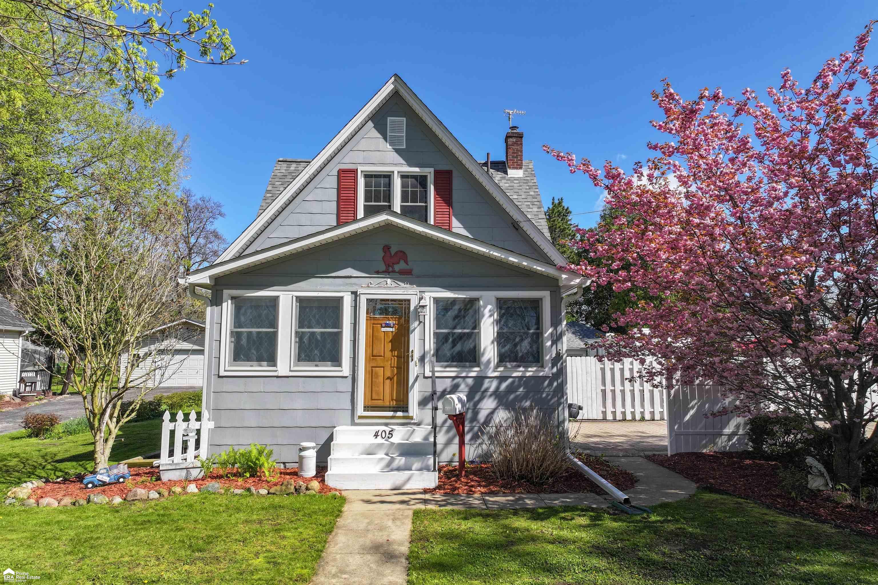 405 E 5th Street