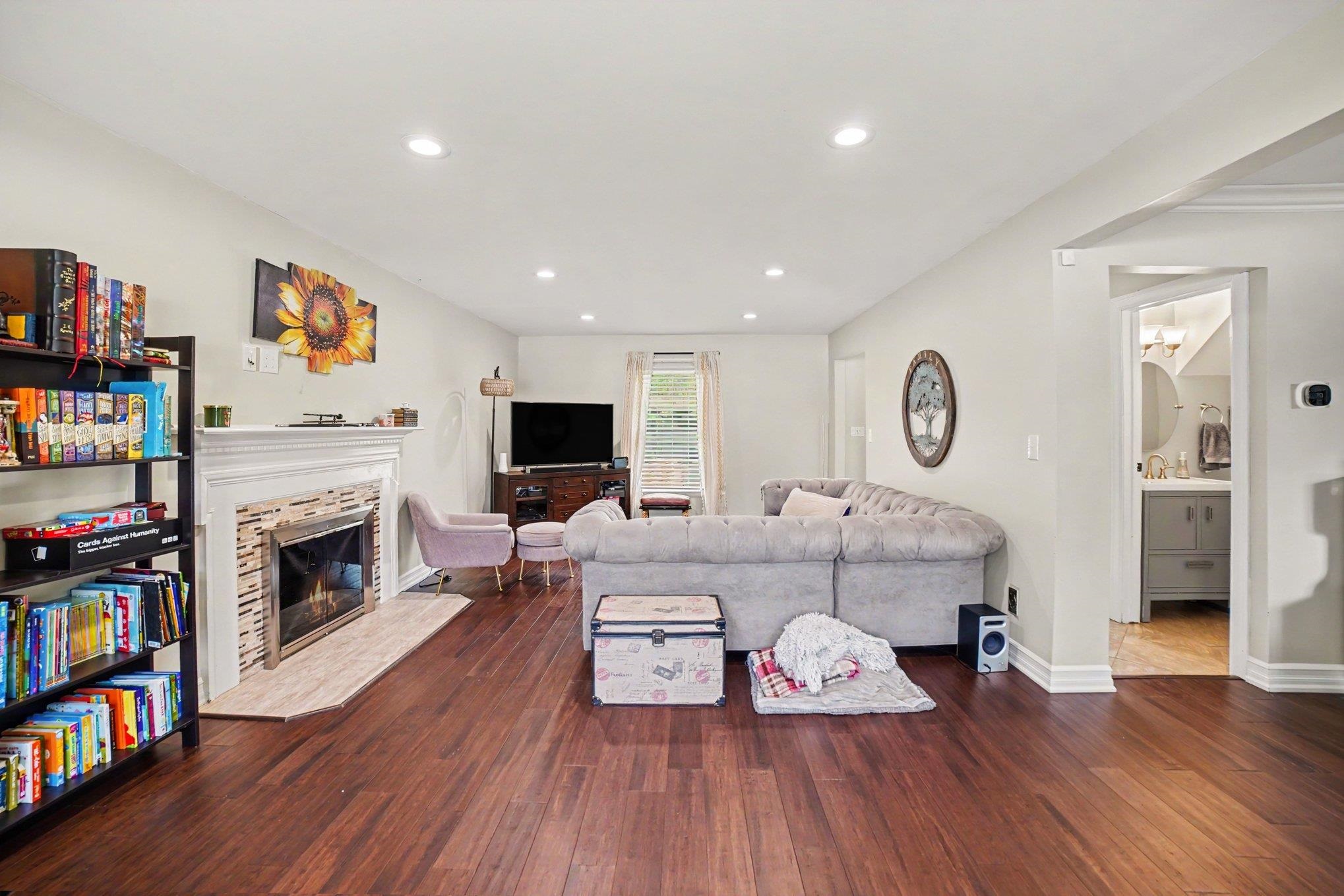 1105 N Fairfield Drive