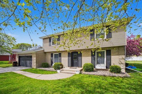 1105 N Fairfield Drive Mt Pleasant City MI 48858