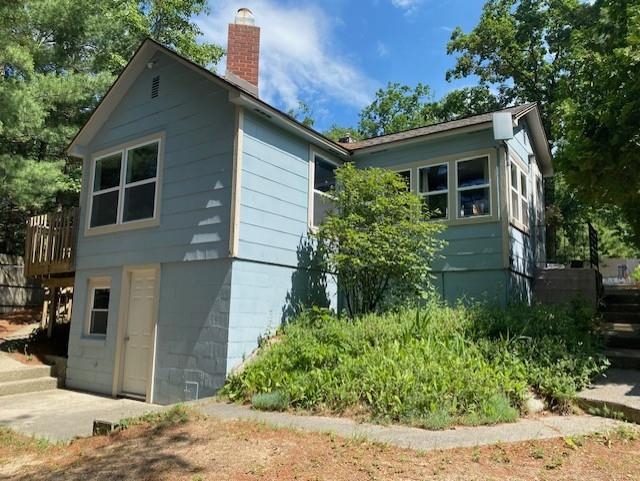 858 Rennie Lake Road