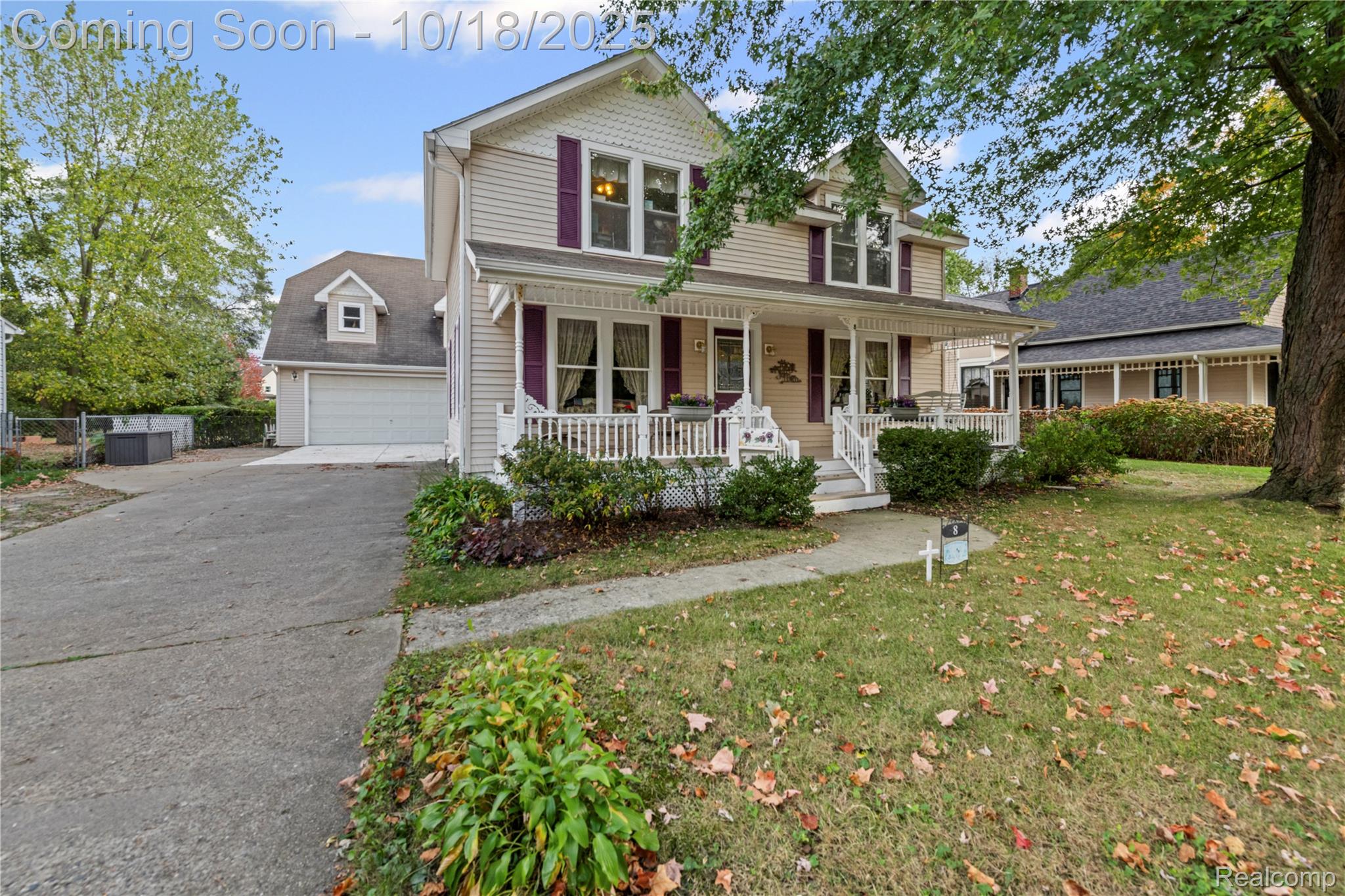 8 Hovey Street