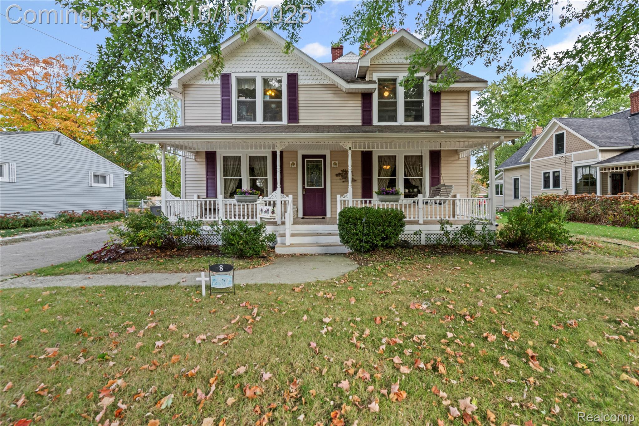 8 Hovey Street